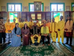 Datu Amir Kukuhkan Kepala Adat Kampung Bumi Jaya di Keraton Sambaliung